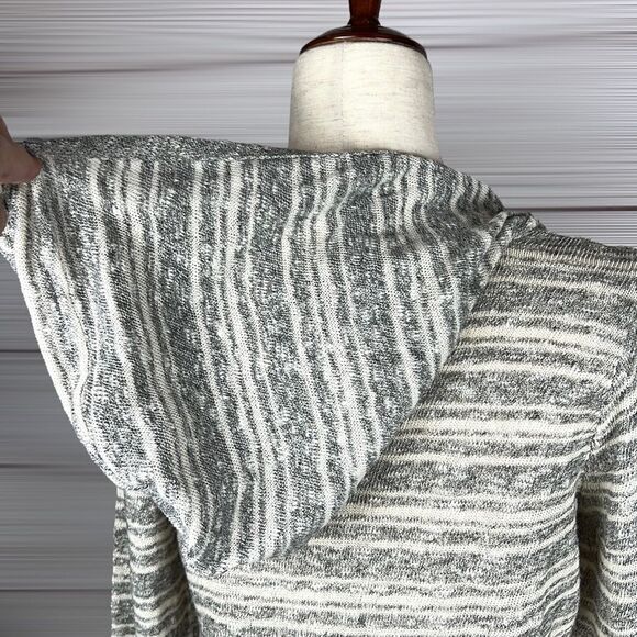 NWT C&C CALIFORNIA Striped Hoodie
Sweater Cotton Sz S - Picture 5 of 12